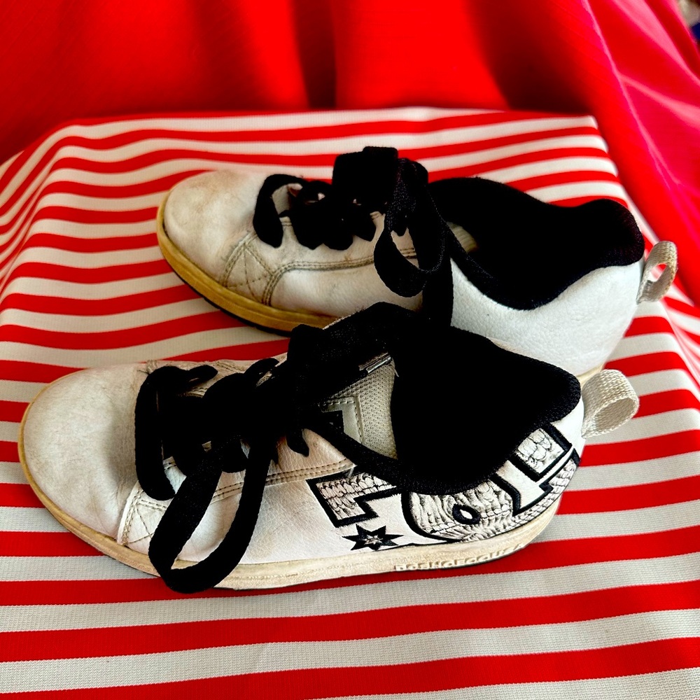 DC kids shoes